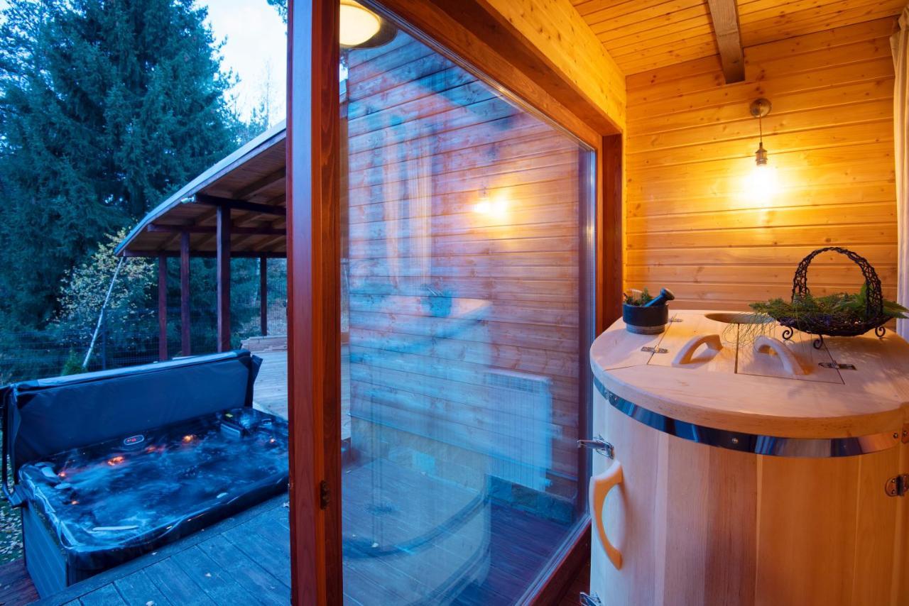 Pinus Villas Lodge With Private Jacuzzi & Phyto-Sauna Retreat Zheleznitsa Exterior photo